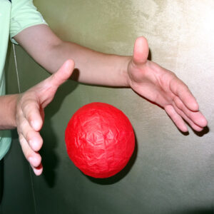 Paperball with thread by Losander